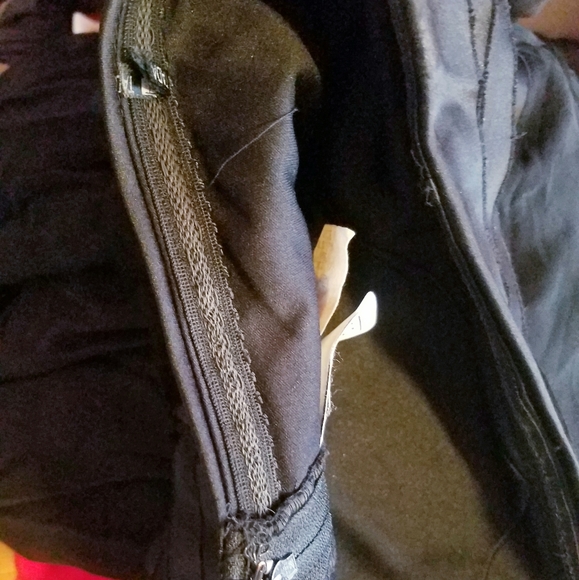 Vintage Silk Layered Black Tadashi Sleeveless Prom Evening Gown - Picture 15 of 16